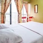 Snowy@Apartemen Tifolia